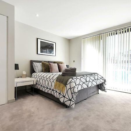 לונדון Esquire Apartments Ealing מראה חיצוני תמונה