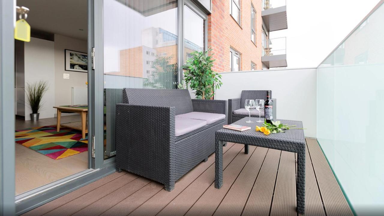 לונדון Esquire Apartments Ealing מראה חיצוני תמונה